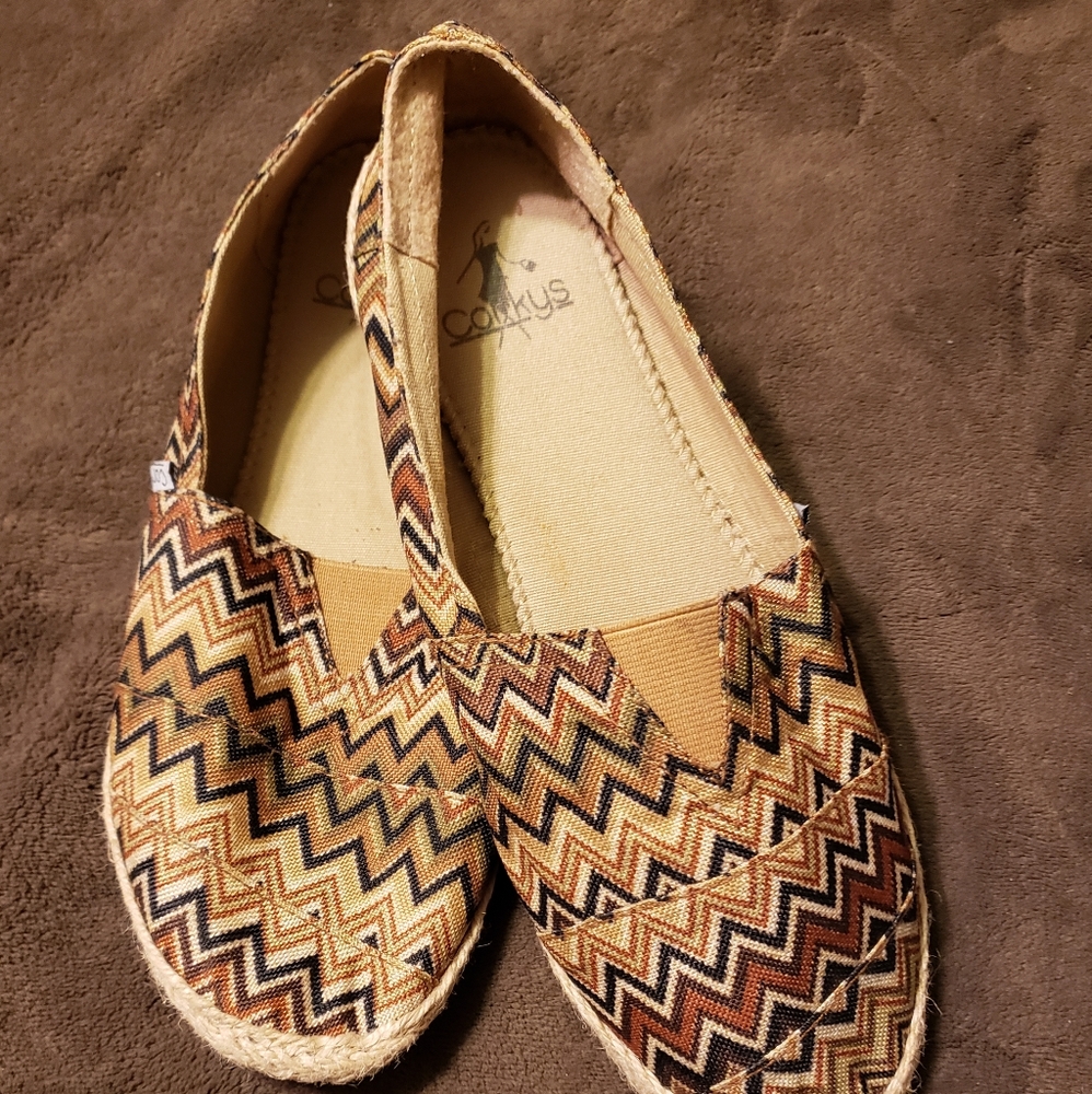 Corkys flats size 9